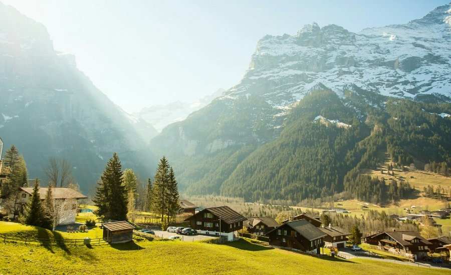 What's the reason to open a Swiss bank account in 2020?