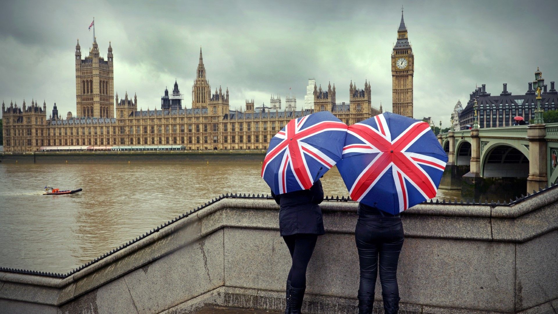 Ready-made firm in UK with a bank account for work with EU