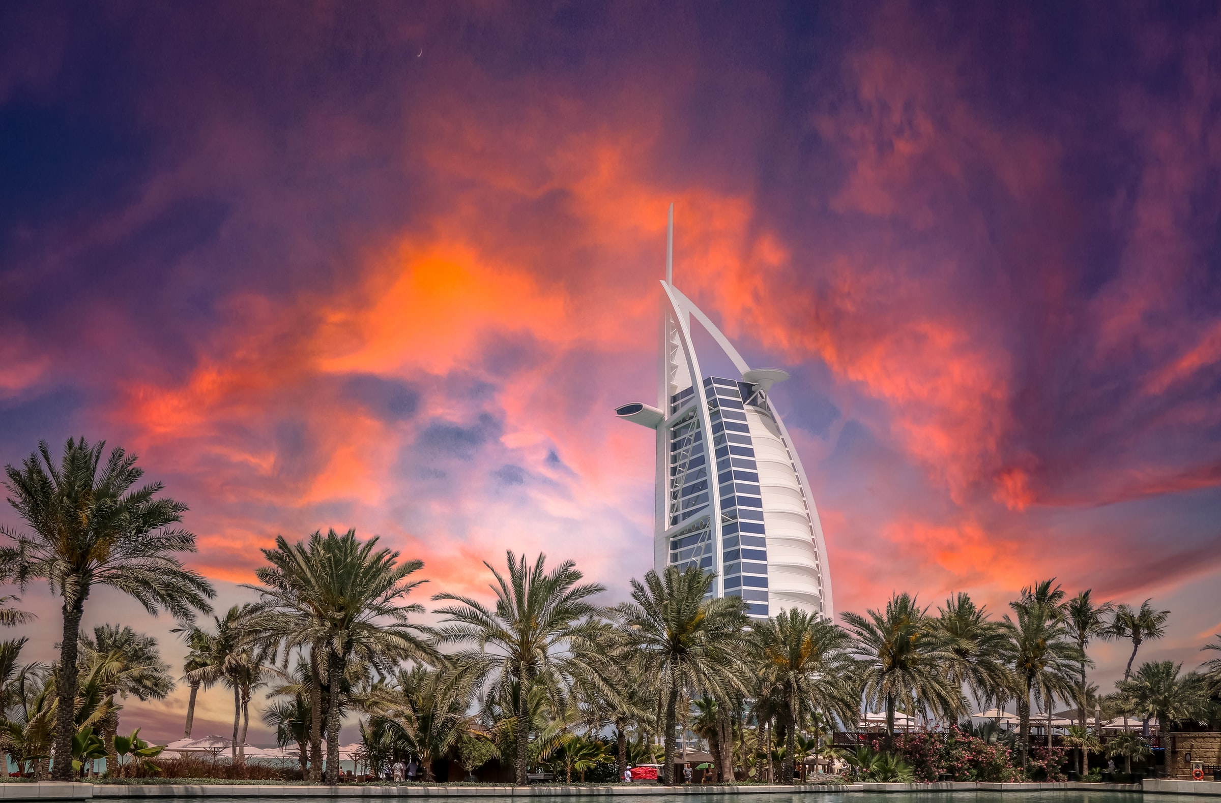 Starting a Startup in the UAE in 2025: Opportunities and Benefits