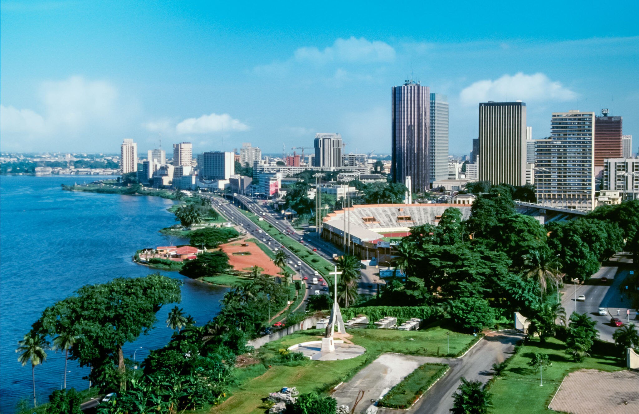Starting a business in Ivory Coast: benefits and registration process